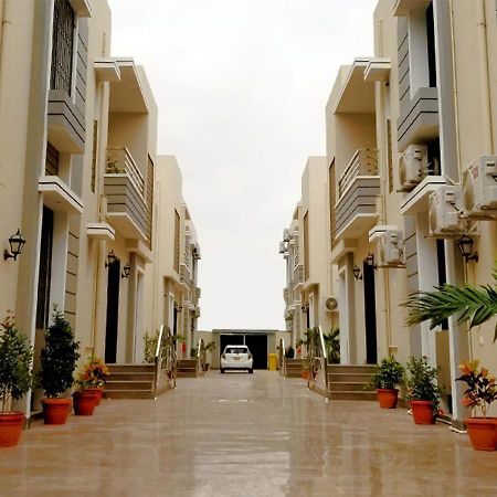 Zifan Hotel & Suites Karachi Eksteriør billede