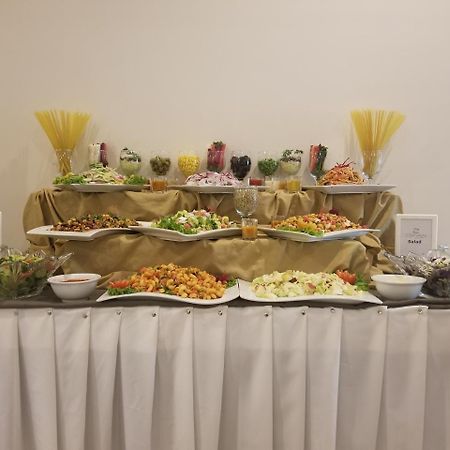 Zifan Hotel & Suites Karachi Eksteriør billede