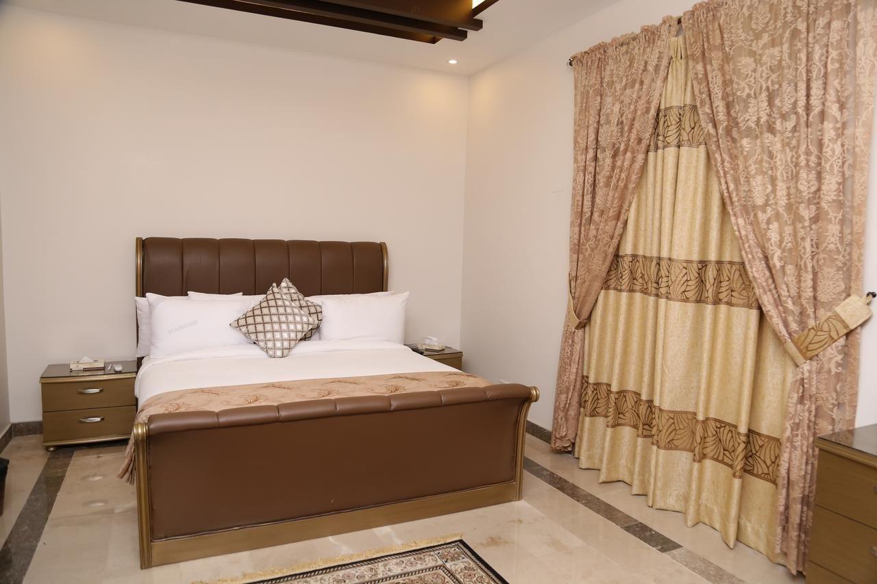 Zifan Hotel & Suites Karachi Eksteriør billede
