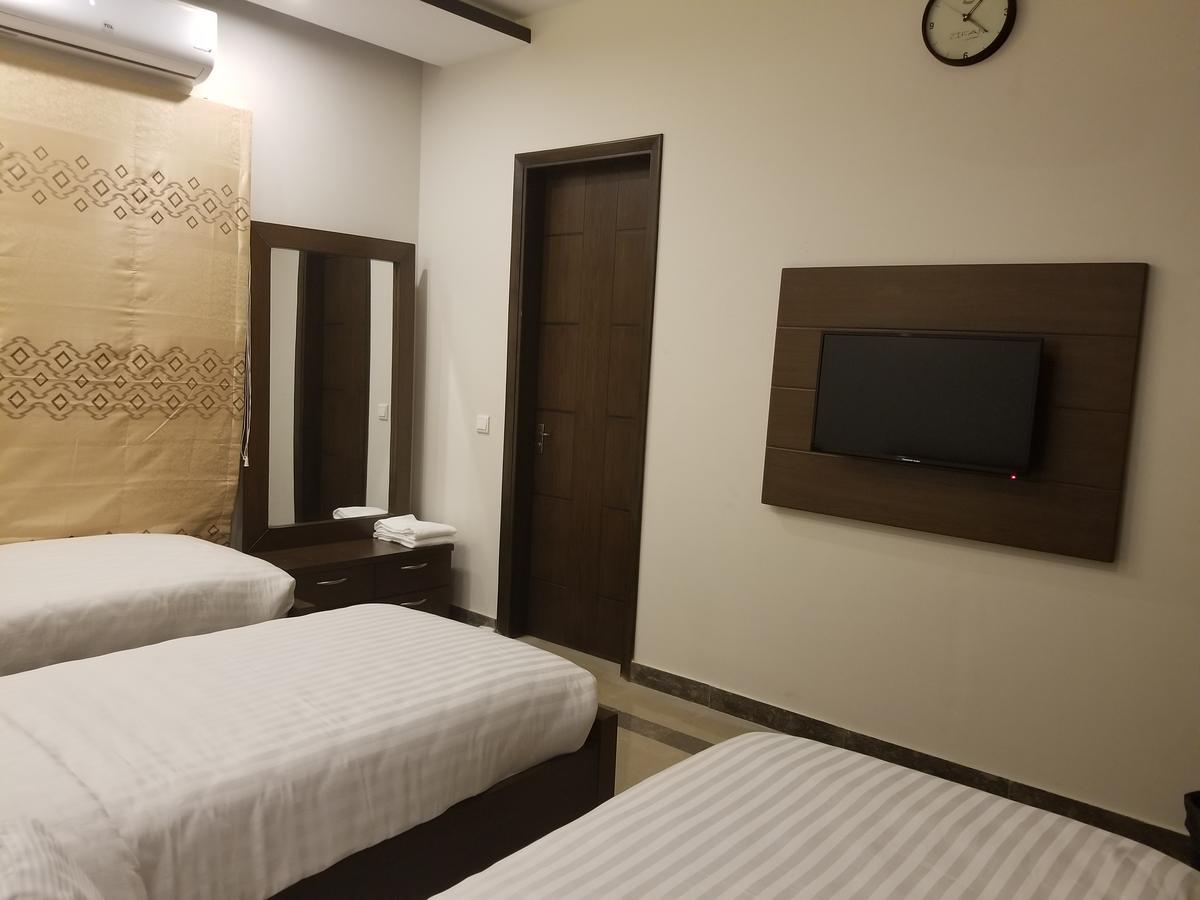 Zifan Hotel & Suites Karachi Eksteriør billede