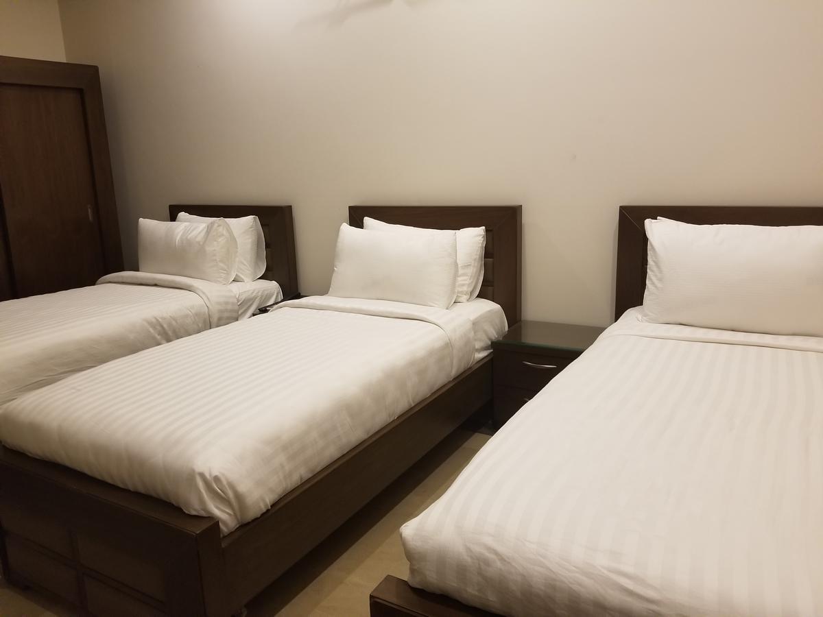 Zifan Hotel & Suites Karachi Eksteriør billede