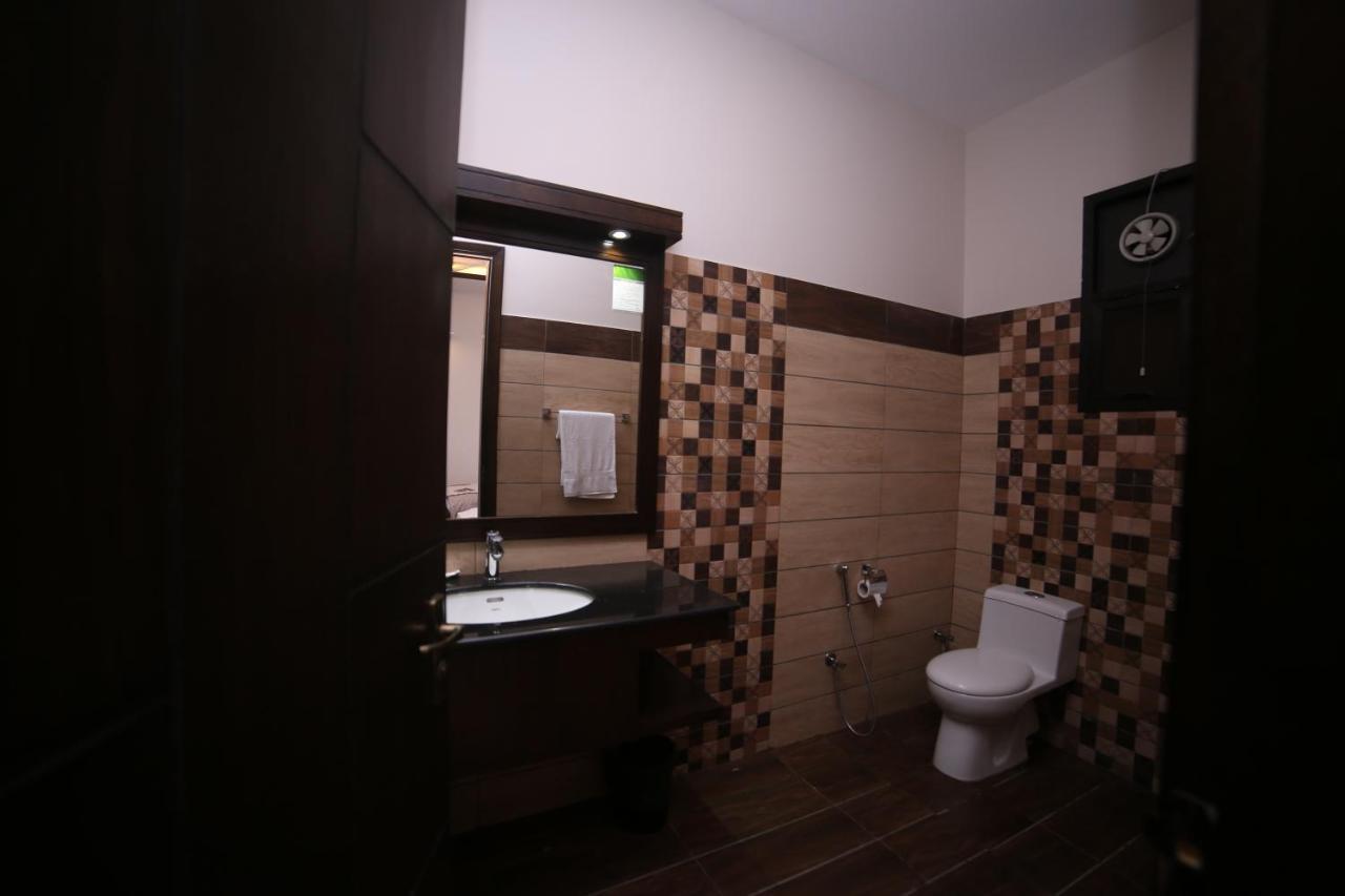Zifan Hotel & Suites Karachi Eksteriør billede