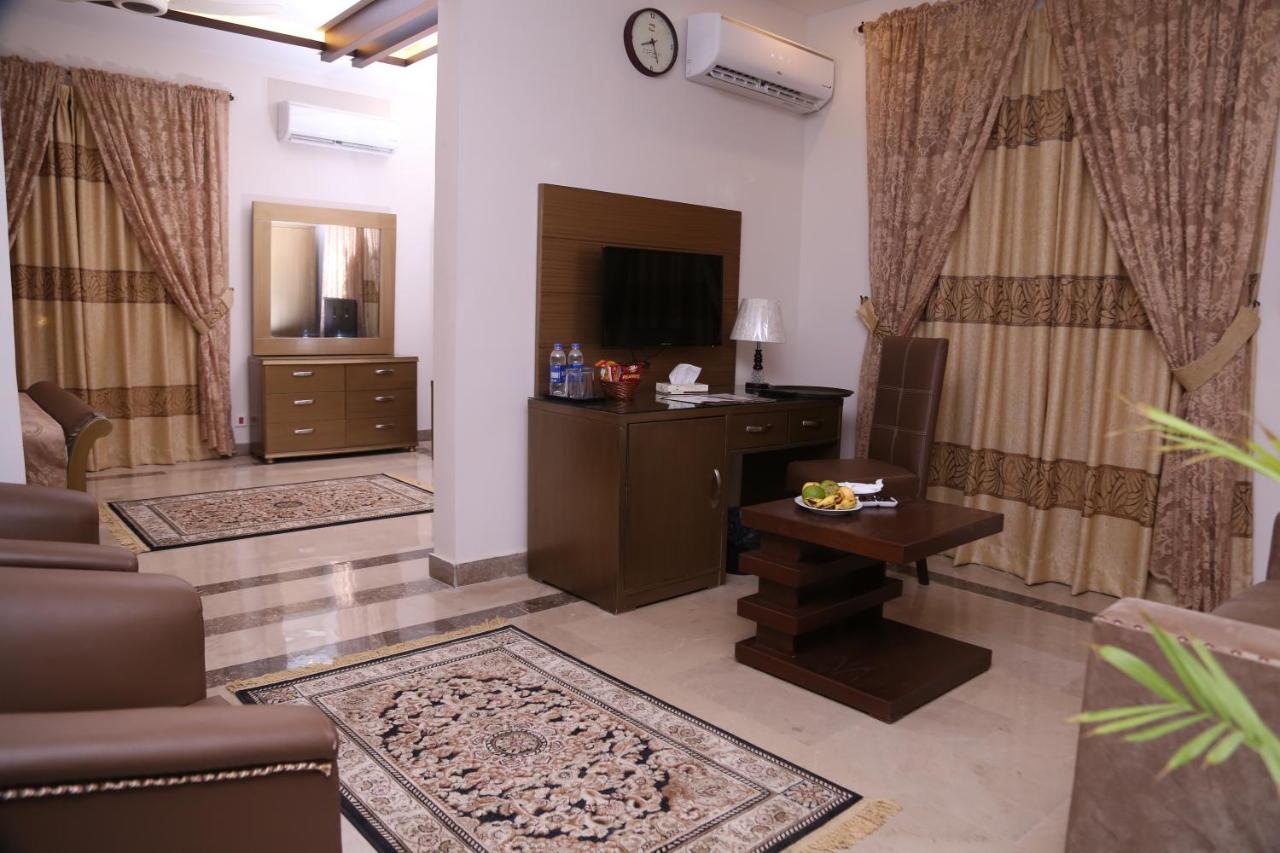 Zifan Hotel & Suites Karachi Eksteriør billede
