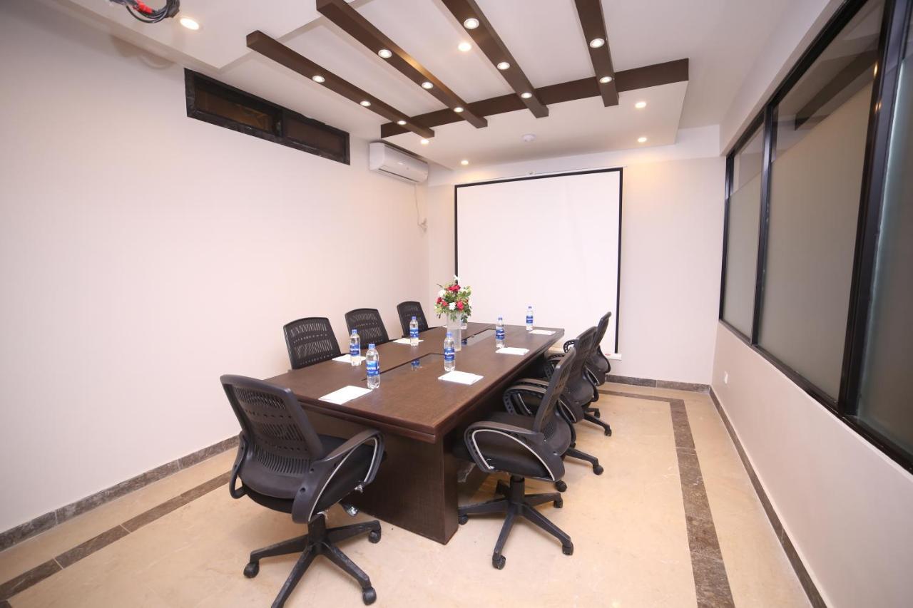 Zifan Hotel & Suites Karachi Eksteriør billede